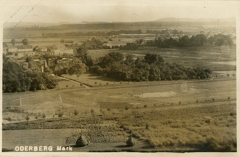 Blick zum Sportplatz um 1930